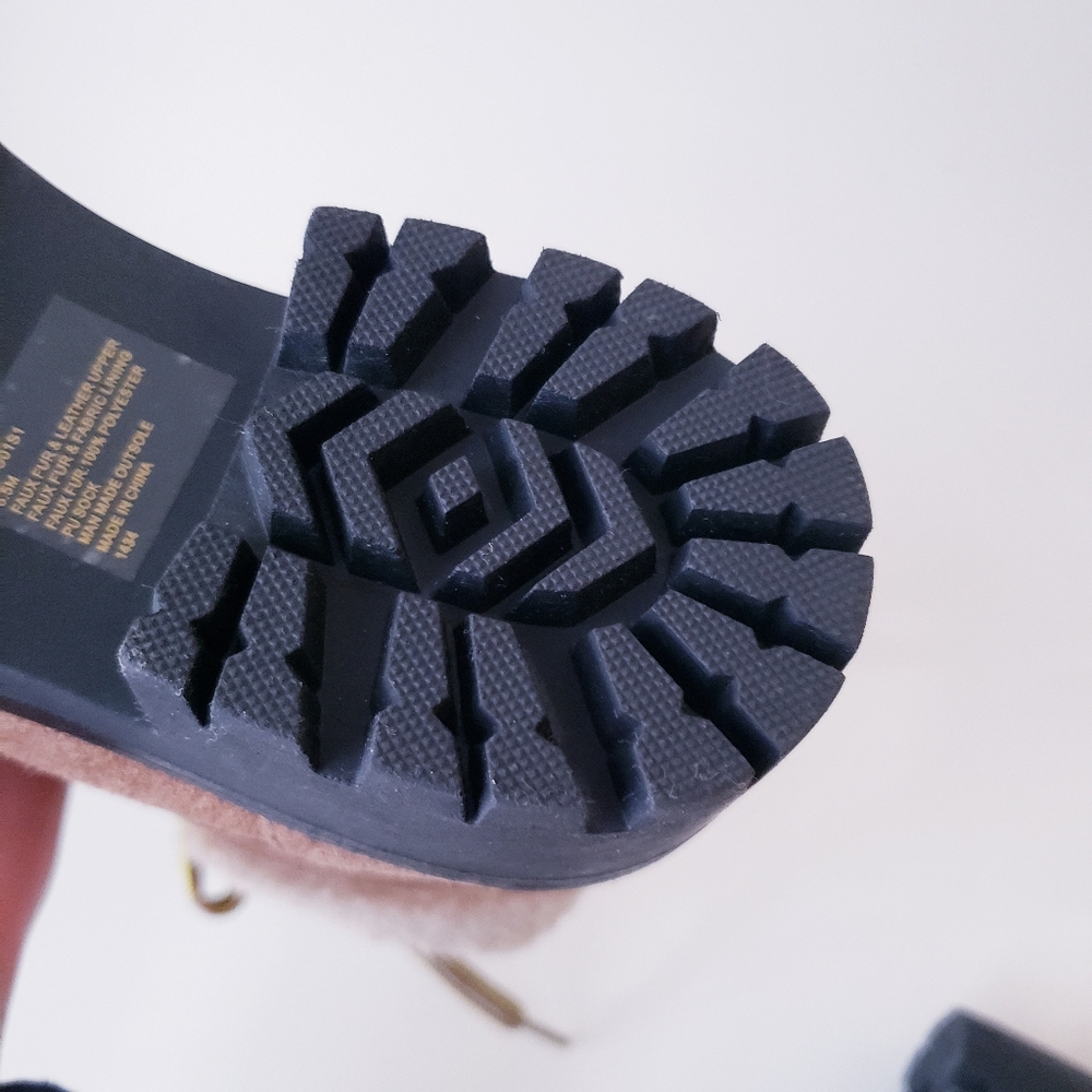 Steve Madden Aniko Lugg Sole Boots - Picture 9 of 11